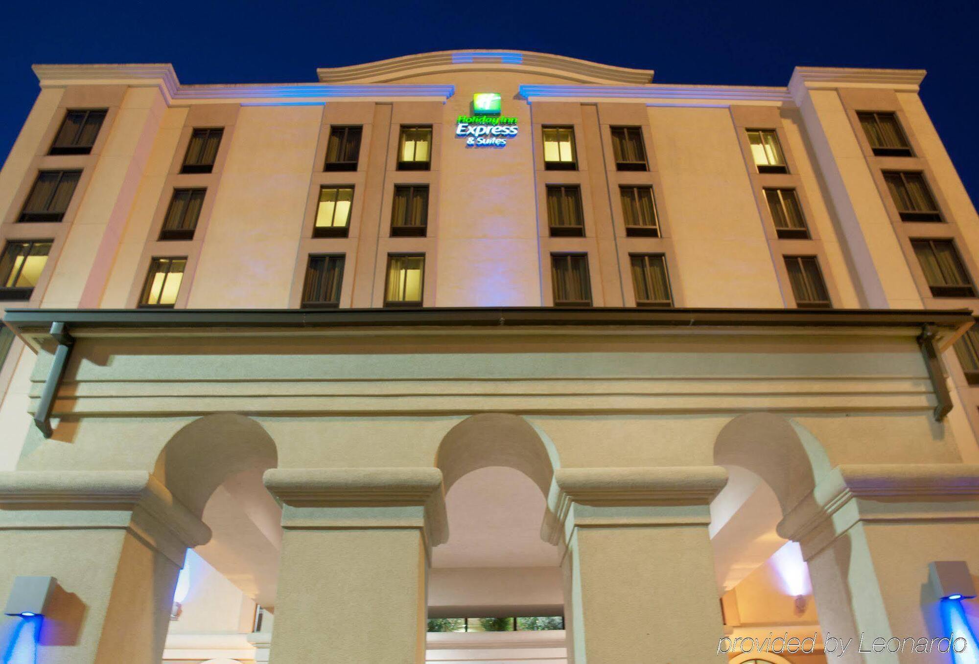Holiday Inn Express & Suites Houston - Memorial Park Area By Ihg Exteriér fotografie