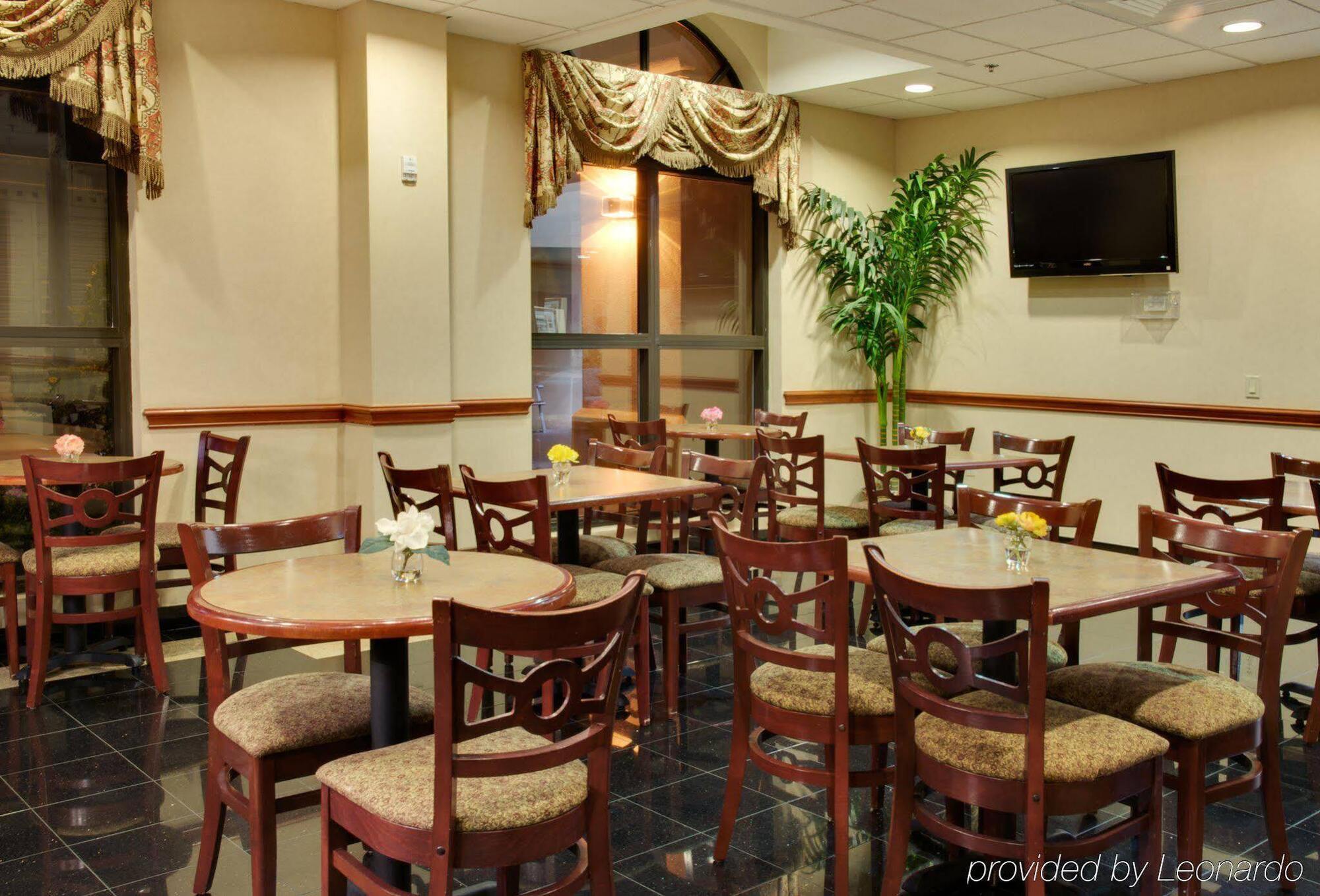 Holiday Inn Express & Suites Houston - Memorial Park Area By Ihg Exteriér fotografie