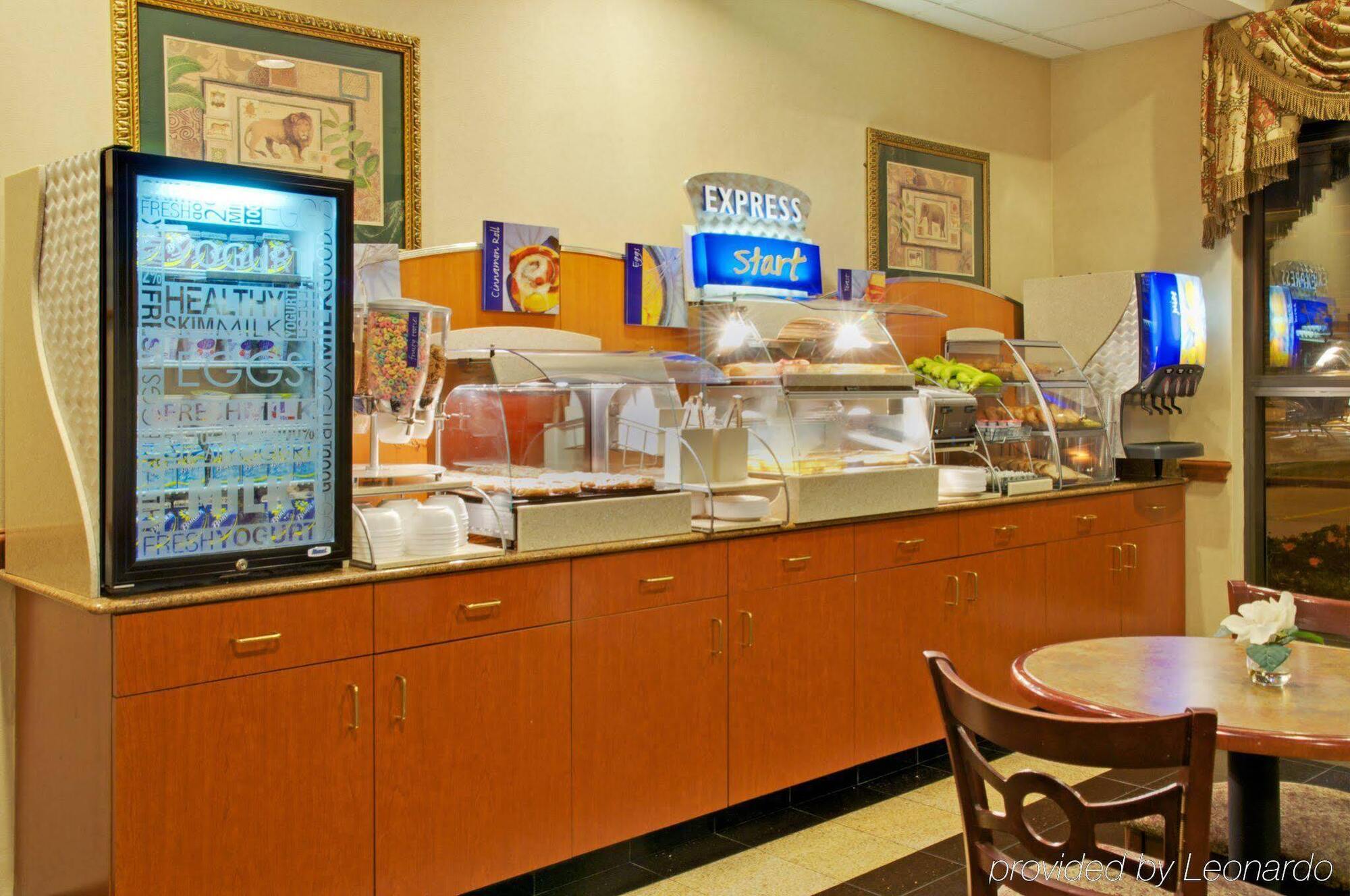 Holiday Inn Express & Suites Houston - Memorial Park Area By Ihg Exteriér fotografie